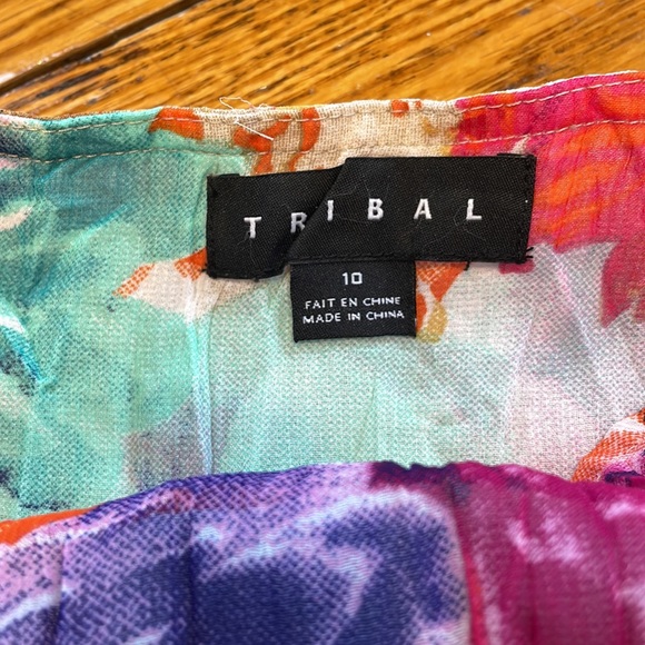 Tribal brand multicolor crinkled floral print skirt, size 10. Great condition. - Picture 4 of 11